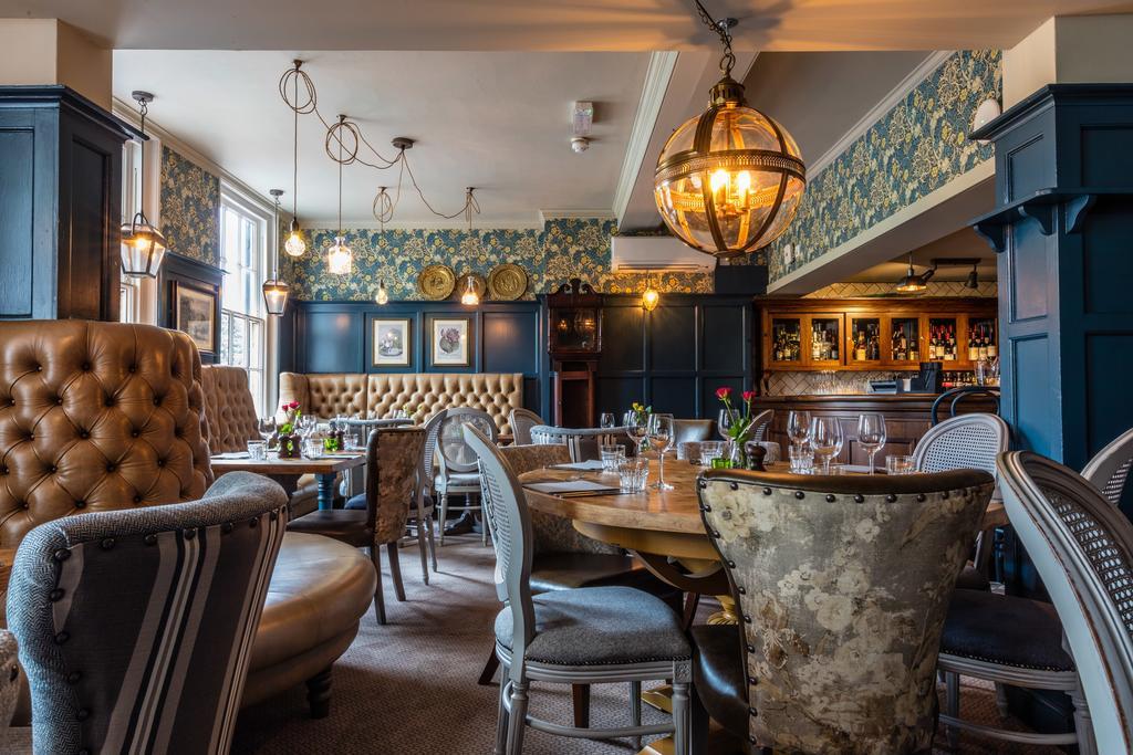 Greyhound Hotel Carshalton ภายนอก รูปภาพ