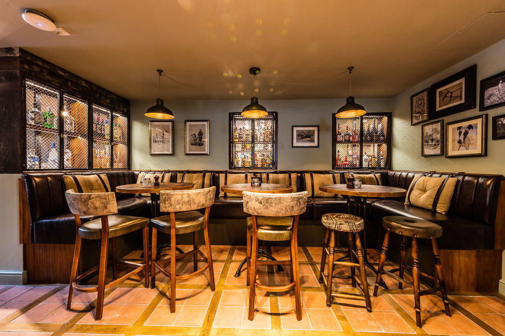 Greyhound Hotel Carshalton ภายนอก รูปภาพ